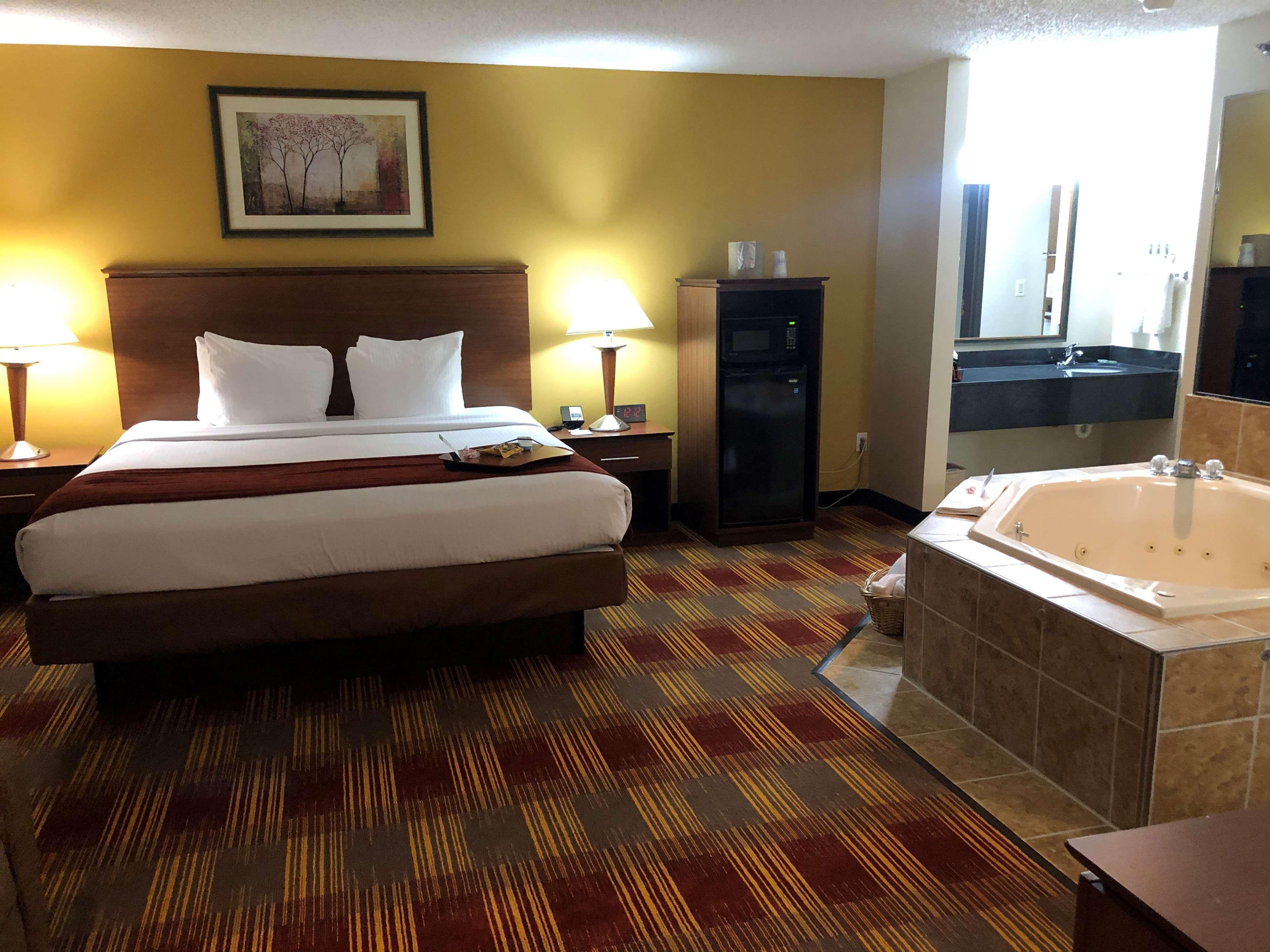 Best Western Lakewood Inn Hebron Zewnętrze zdjęcie