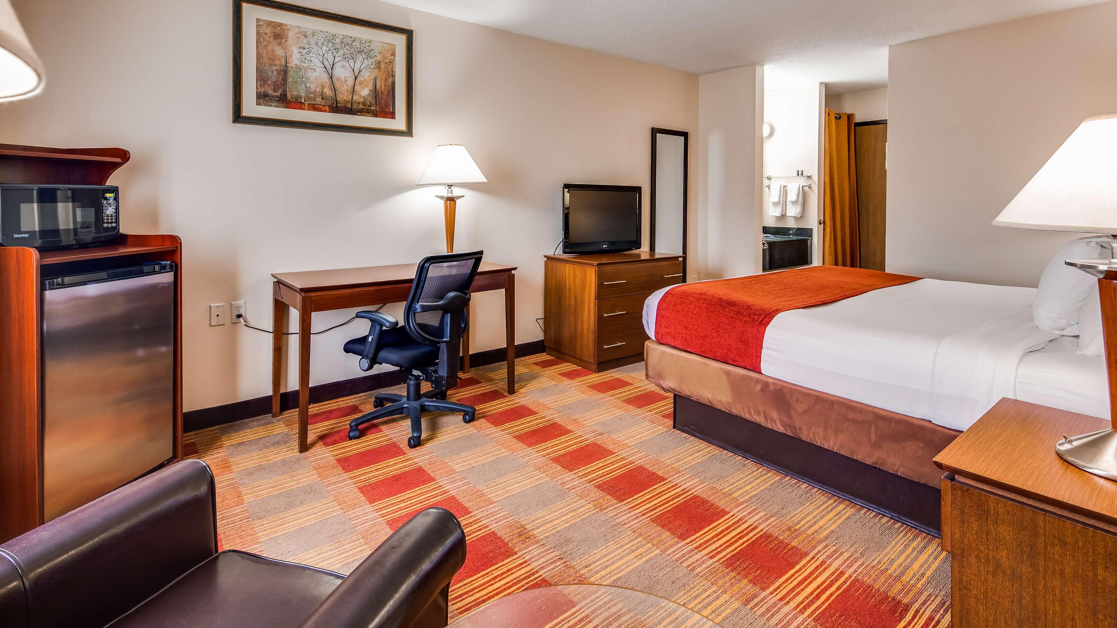 Best Western Lakewood Inn Hebron Zewnętrze zdjęcie