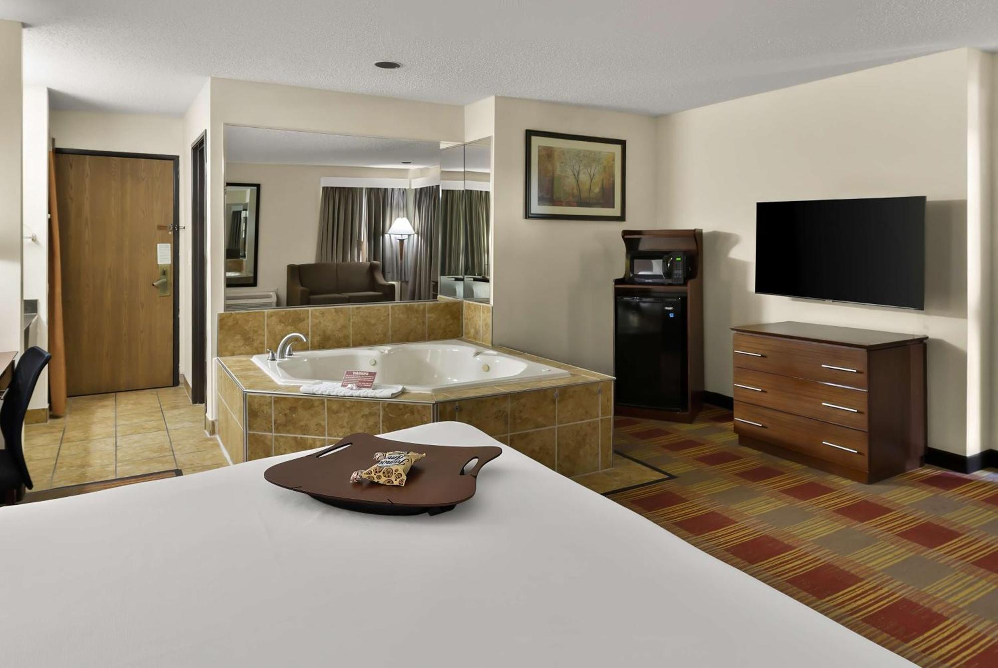 Best Western Lakewood Inn Hebron Zewnętrze zdjęcie