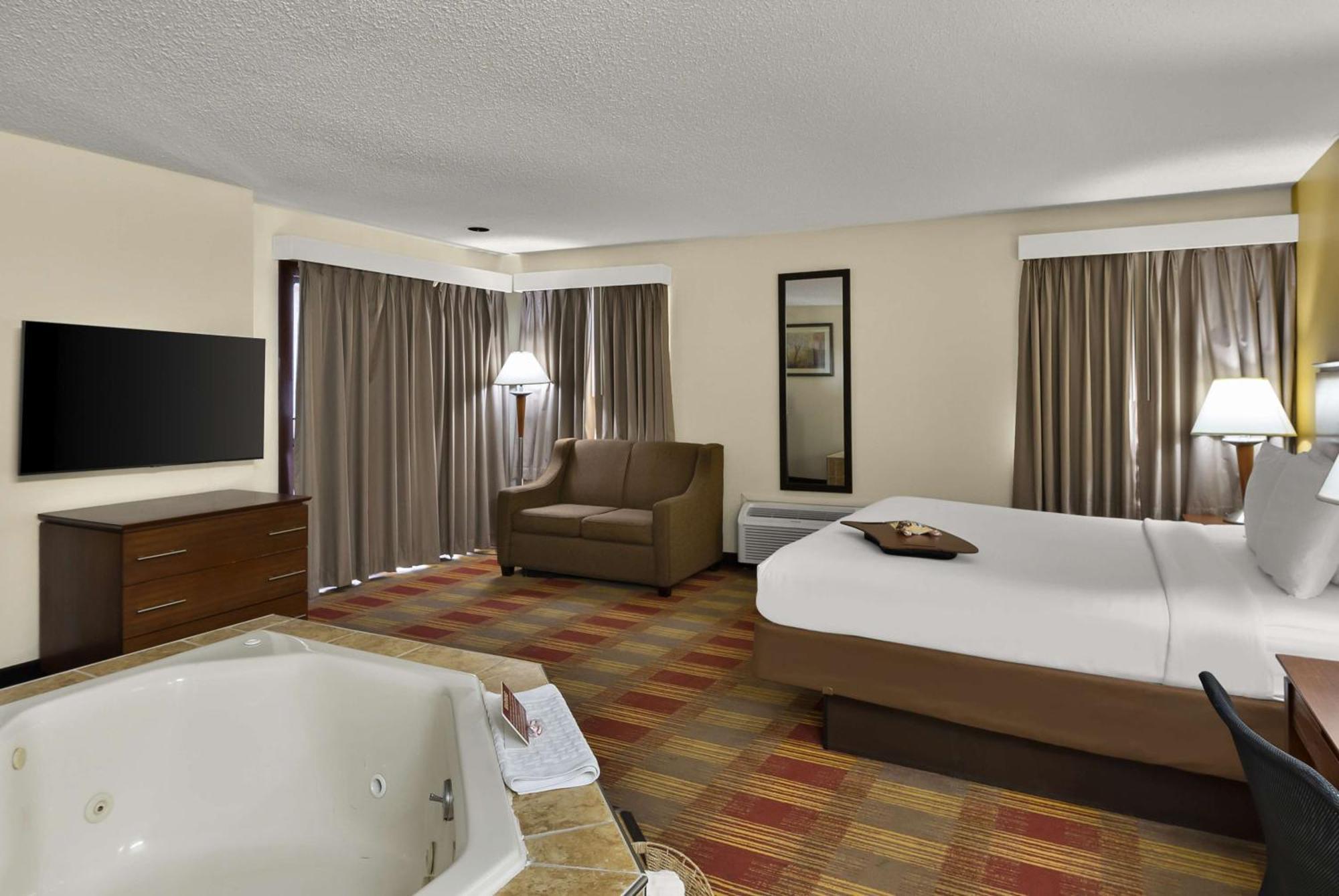 Best Western Lakewood Inn Hebron Zewnętrze zdjęcie