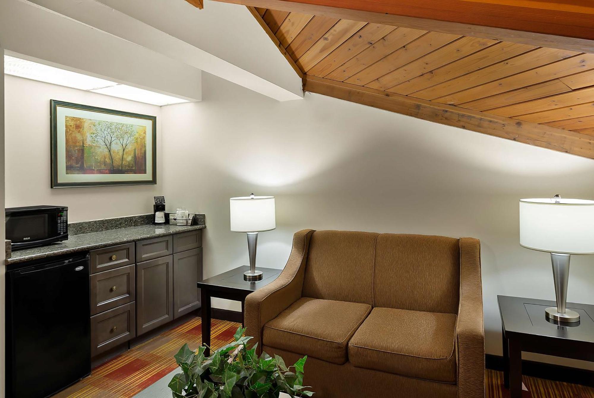 Best Western Lakewood Inn Hebron Zewnętrze zdjęcie