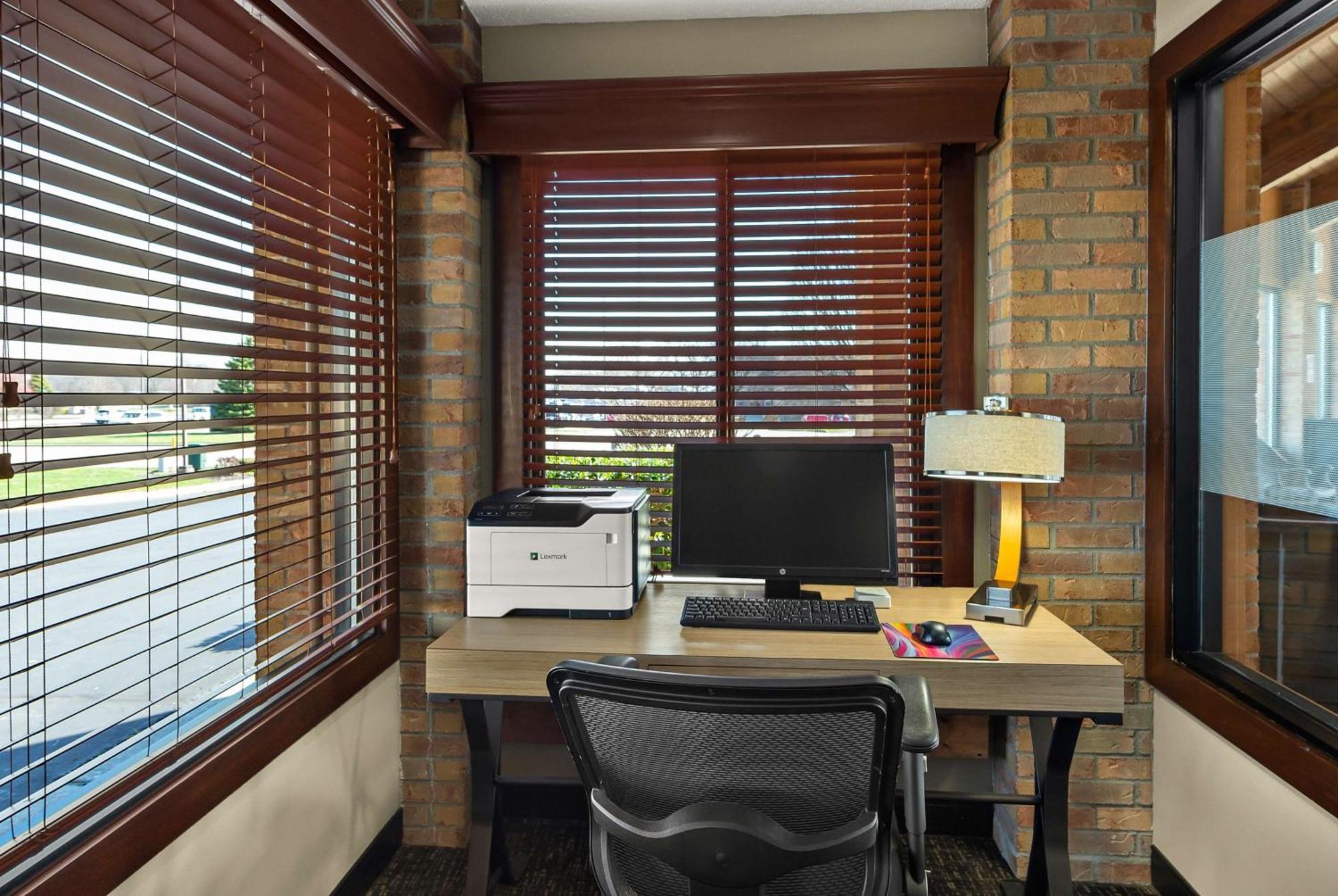 Best Western Lakewood Inn Hebron Zewnętrze zdjęcie